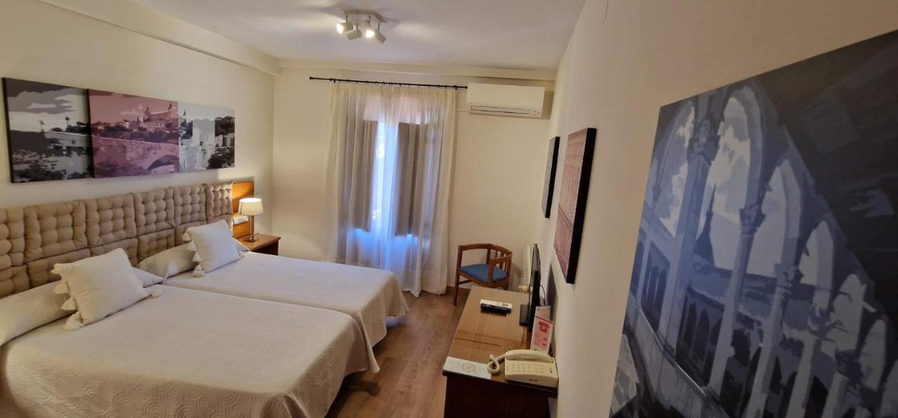 Hostal Santo Tome Толедо Екстер'єр фото