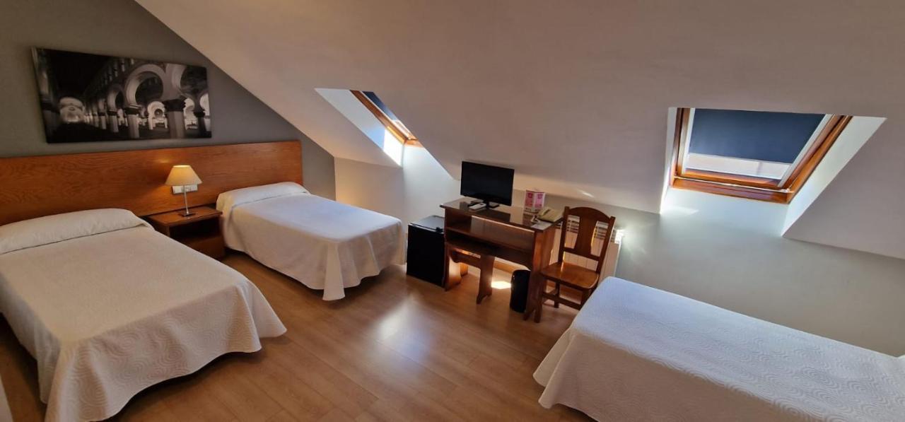 Hostal Santo Tome Толедо Екстер'єр фото