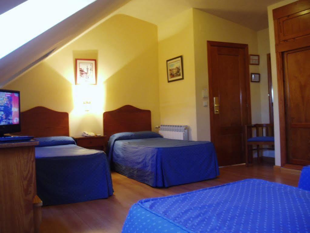 Hostal Santo Tome Толедо Екстер'єр фото