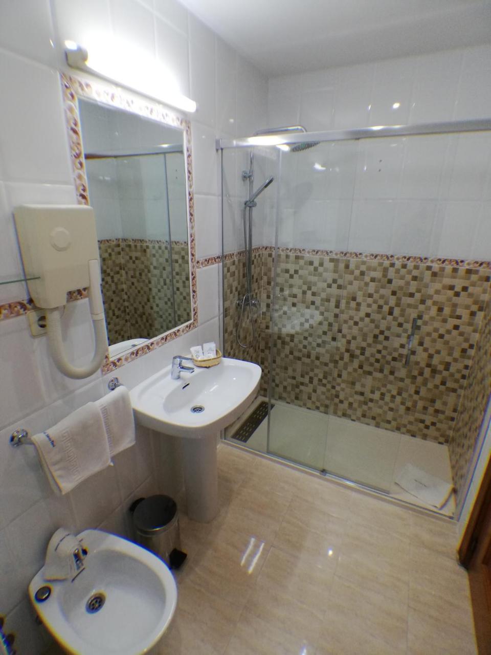 Hostal Santo Tome Толедо Екстер'єр фото
